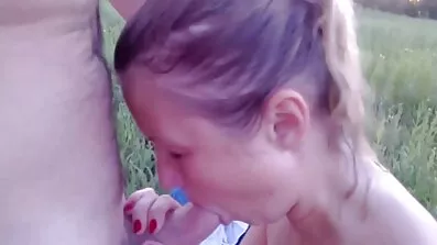 અમે એક સાથે મૂવી જોઈ રહ્યા હતા અને અચાનક સાવકી ઇંગ્લીશ સેકસી વીડિયો બહેન સેક્સ ઓફર કરે છે