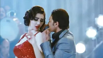 મેં મારી બહેનને વીડીયો સેકસી ભીનું જોવા માટે બાથરૂમમાં છુપાયેલા કેમેરા સ્થાપિત કર્યા