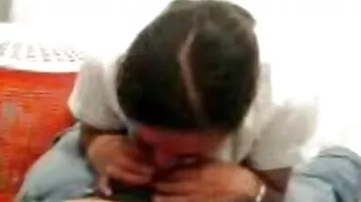 આશ્ચર્ય પામશો નહીં કે એશિયન લોકો ચુંબન કરતી બીપી સેકસી વીડિયા વખતે પણ તેમના માસ્ક ઉતારતા નથી