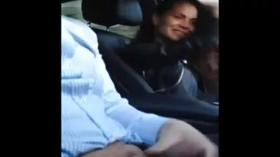 ક્લબમાં નશામાં છોકરીને સેકસી વિડિયો લલચાવ્યા પછી