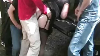 હું ડેટ પર સેકસી બીપી વીડીયો ગુજરાતી ગયો, પરંતુ તેમાંથી અડધા લોકોએ તેમના બોયફ્રેન્ડને માર માર્યો.