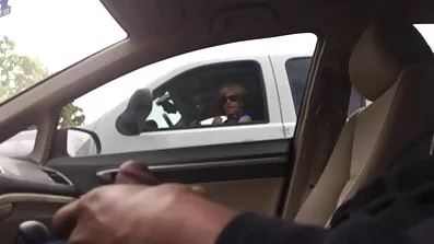 છોકરી એક ચુંબન સાથે તેના સેકસી ગુજરાતી એચડી 2020 અન્ડરવેર માં અશ્લીલ.