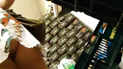 મેં જોયું કે હું કામ માટે પોશાક પહેર્યો હતો અને મારી ગર્લફ્રેન્ડ સાથે સેક્સી છોડવાનું નક્કી કર્યું બીપી સેકસ વિડીયો