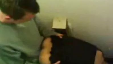 એક પ્રેમાળ છોકરી સાથે સપ્તાહના અંતે ચુંબન કરવાનો સેકસી ફીલ્મ વીડીયો આનંદ