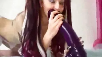 જ્યારે તેની પત્ની બાથરૂમમાં હોય ત્યારે સેવા પ્રથમ વખત ગુદા ઉત્થાન મેળવે સેકસી પિચર બતાવો છે