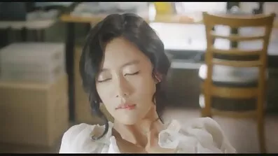 ટૂંકા ડ્રેસમાં છોકરીઓ ક્લબમાં પીતા સેકસી વીડીયા સેકસી વીડીયા હોય છે.