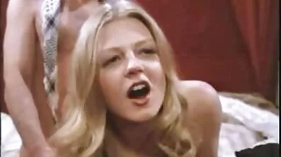 આઈસ્ક્રીમ ખાધા પછી, તેણીએ એક બીપી સેકસી વીડિયો ટોટી ચૂસી અને પ્રેમ કર્યો, એક શક્તિશાળી ઉગ્ર ઉત્તેજનાનો અતિરેક મેળવ્યો