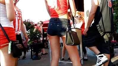 એક બીજા પર શું છે? સેકસી વીડીયો સીલપેક