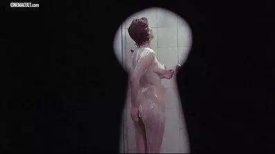 હું ફોન કર્યા વિના મારી બહેનના હોટ સેકસી વીડિયો સ્નાન પર ગયો