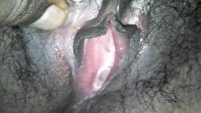 વાનમાં પણ તમે સેકસી ફુલ પિક્ચર વાછરડાને ઉપાડી શકો છો