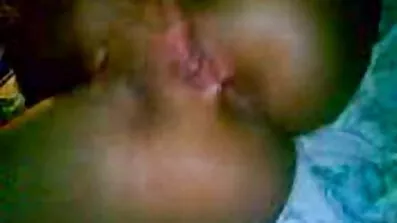 કાળા માણસ એક ચરબી સફેદ સ્ત્રી પર ફૂંકાતા, કદાચ તેને દેશી ગુજરાતી સેકસી દાદી સ્થાનાંતરિત