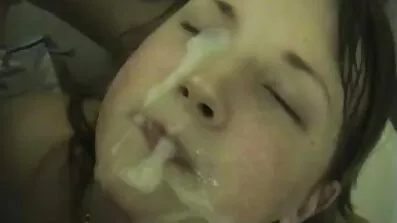 મિત્રો સાથે રાત્રિભોજન પહેલાં મારા ચુસ્ત સેકસી દેશી ઢોલ જાનુડી ચૂ માં આંતરિક સ્ખલન