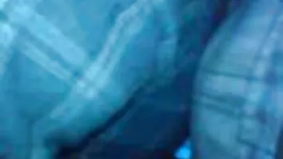 સાસુ તેના સાવકા પુત્રના રૂમની મુલાકાત લીધી. હું તેના ગધેડા બીપી સેકસી ગુજરાતી લાત હતી