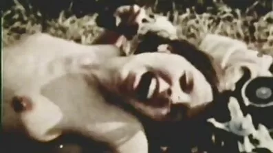 18 વર્ષ સેકસી ફીલમ જૂની પેન્ટીઝ ડ્રેસ હેઠળ દેખાતી નથી