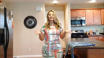 જ્યારે મેસેન્જર મારા પર સ્ખલન કરે છે, બીપી સેકસી વીડિયો જ્યારે મારા પતિ જોઈ રહ્યા છે