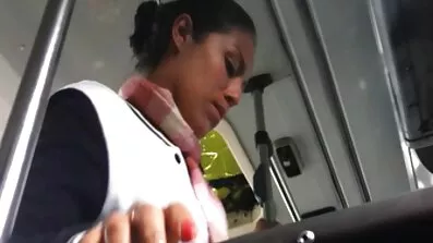 શહેરની બહાર ઇન્ટરનેટના સ્ટુડન્ટ સેકસી વીડિયો હૂડ પર, તે રસ્તા સાથે બહાર નીકળતી હૂકરને વાહિયાત કરે છે