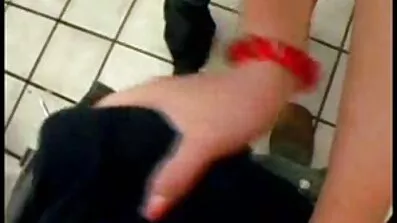 ફ્લિપર મારા ટોટીને આંગળીઓ, મારા મારવાડી સેકસી વીડિયો પેન્ટીઝ સાથે તેને વીંટાળીને