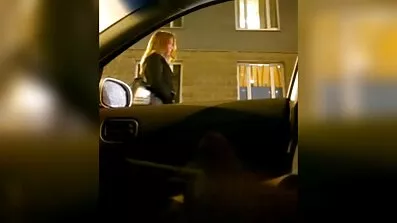 18 વર્ષીય સાવકી બહેન પકડાઈ જવાથી ડરે છે સેકસી વીડીયો આપો