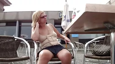 સપ્તાહના આ સુંદર સોનેરી સાથે સંપૂર્ણ ઇંગ્લીશ સેકસી પીચર હતી