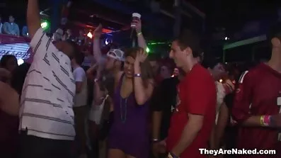 જુઓ હું બાથરૂમમાં ગુજરાતી સેકસી વીડિયો ડાઉનલોડ શું કરી રહ્યો છું 4 મહાસાગરો