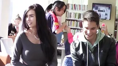 રશિયન વિદ્યાર્થીઓ તેમના પ્રથમ ત્રીપલ એક્સ ગુજરાતી સેકસી વીડિયો ખાનગી સેક્સ માટે ઘર ભાડે આપે છે