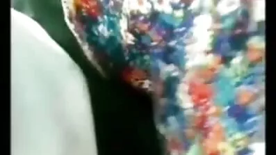 હું હંમેશા કામ કરતા પહેલા મારા પતિ તરફ વળું છું જેથી મારી પાસે સેકસી વીડીયો ચૌદમ ચૌદ આંગળીઓ જોવાની શક્તિ ન હોય.