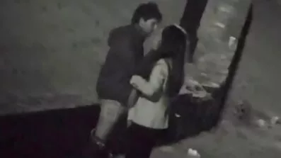 તે લગ્ન પછી જુસ્સાદાર ચુંબનમાં ફેરવાઈ સેકસી વીડિયો નવા ગયું.