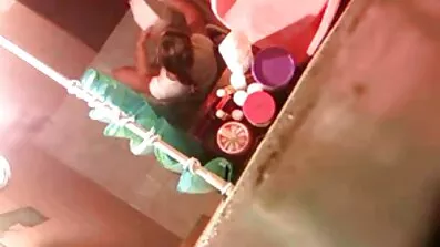 તોફાની સાવકી પુત્રી ગ્રીસમાં તેના સાવકા પિતા પર જાસૂસી ગુજરાતી સેકસી વીડીયો ઓપન કરે છે