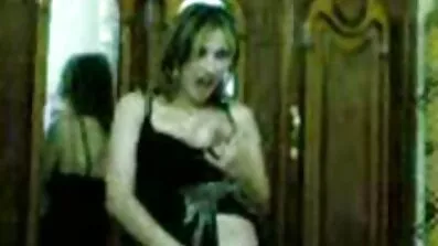 એક 19 વર્ષની છોકરીના ગધેડા પર બધા સમાપ્ત થયા સેકસી વીડિયો