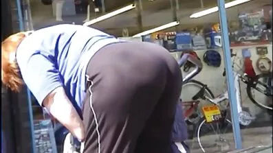 મારા સાવકી માતા તેને પ્રેમ કરે છે જ્યારે હું તેના ગુજરાતી બીપી વીડીયો સેકસી ઉચ્ચ રાહ માં કમ